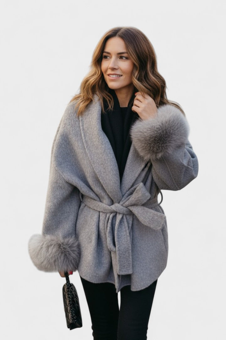 Dagmar™ | Elegantní kabát s eko kožešinou Šedá